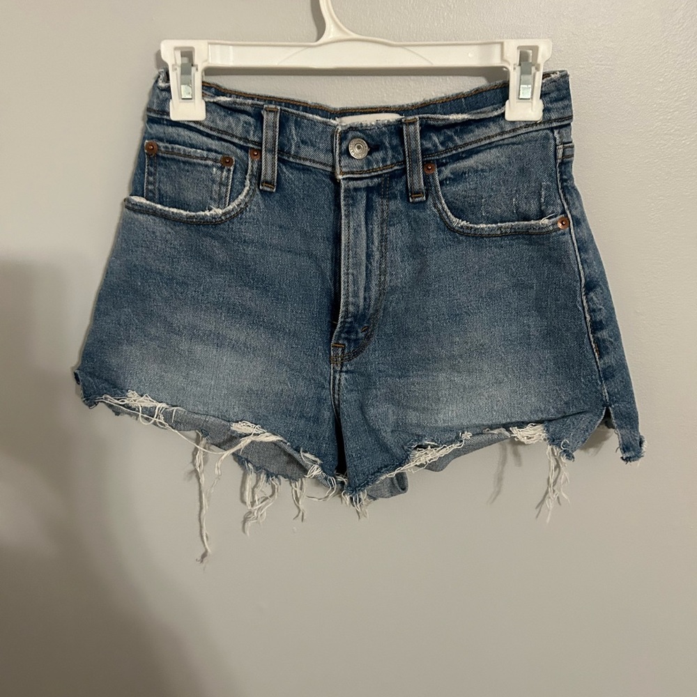 Abercrombie & Fitch Curve Love The Cutoff High Rise Short // size 25/0